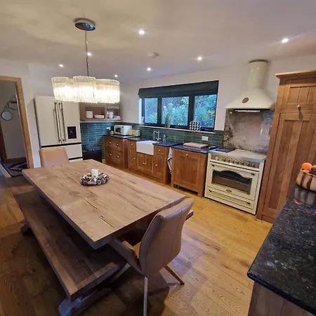 Cedar * Bowness-on-Windermere